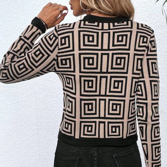 Black & Tan Preppy Womens Geo Pattern Contrast Trim Button Front Crop Cardigan - Picture 3 of 5